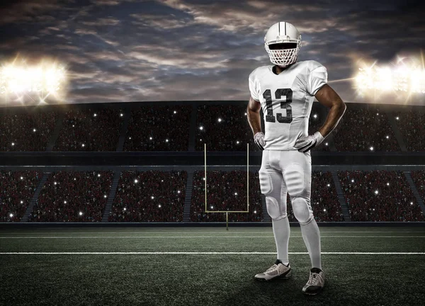 Beyaz üniforma futbolcu