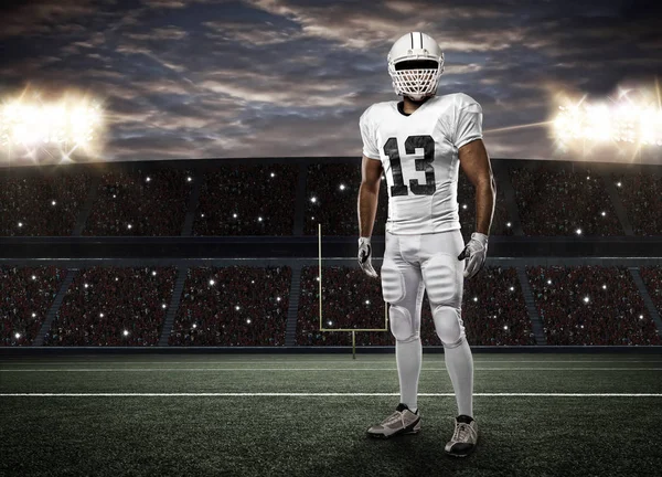 Beyaz üniforma futbolcu