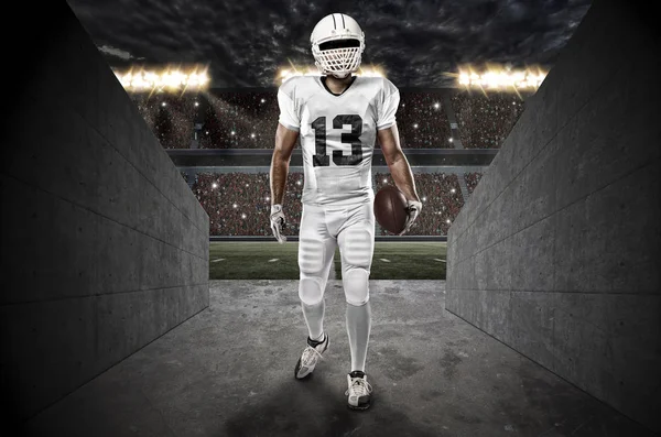 Beyaz üniforma futbolcu