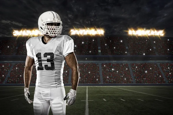 Beyaz üniforma futbolcu