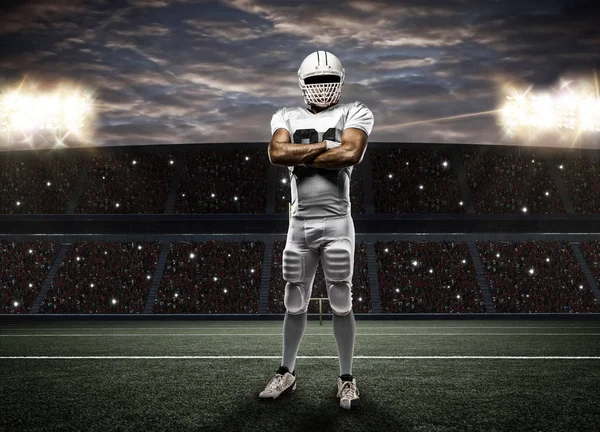 Beyaz üniforma futbolcu