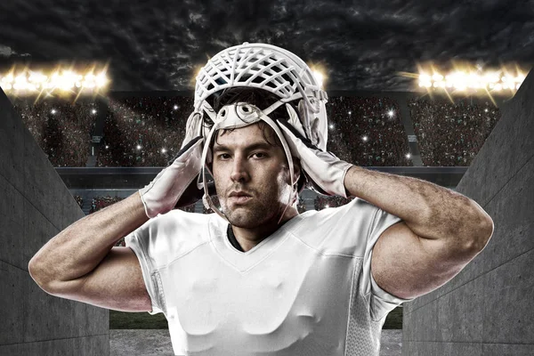 Beyaz üniforma futbolcu