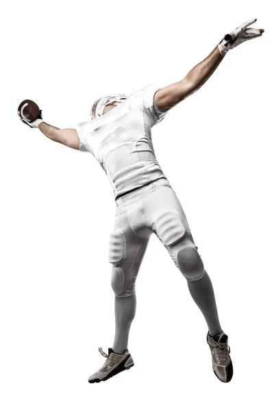 Футболист в белой форме — стоковое фото