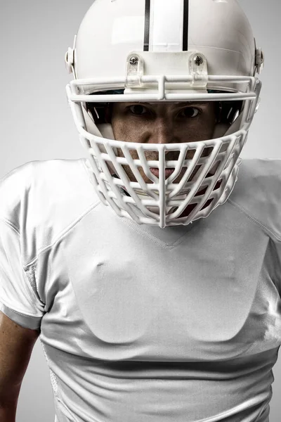 Beyaz üniforma futbolcu