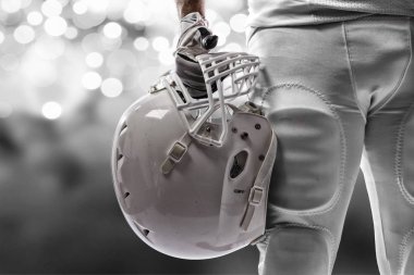 Beyaz üniforma futbolcu