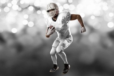 Beyaz üniforma futbolcu