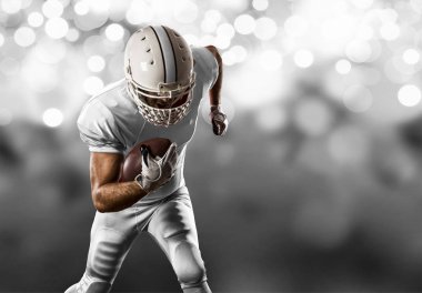 Beyaz üniforma futbolcu