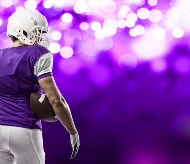 Futbolcu mor üniforması