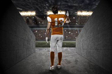 Futbolcu turuncu üniforması