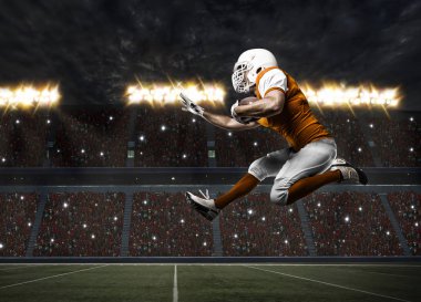 Futbolcu turuncu üniforması