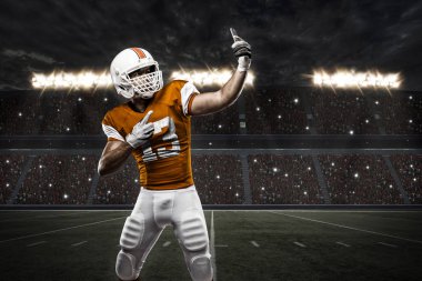 Futbolcu turuncu üniforması