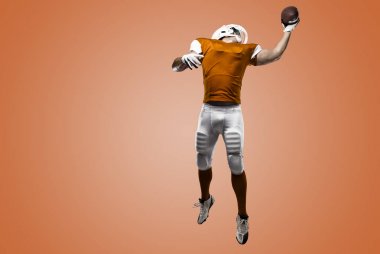 Futbolcu turuncu üniforması