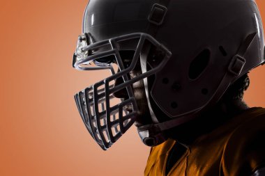 Futbolcu turuncu üniforması