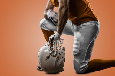 Futbolcu turuncu üniforması