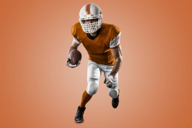 Futbolcu turuncu üniforması