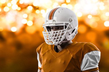 Futbolcu turuncu üniforması