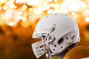 Futbolcu turuncu üniforması