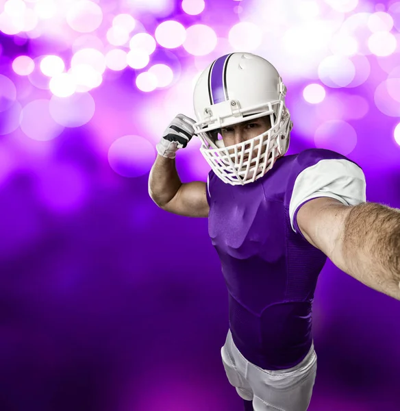 Futbolcu mor üniforması