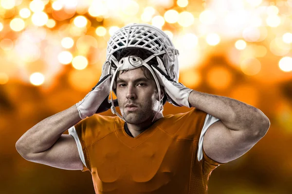 Futbolcu turuncu üniforması