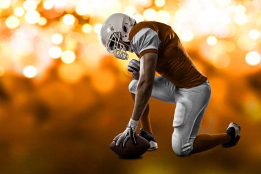 Futbolcu turuncu üniforması