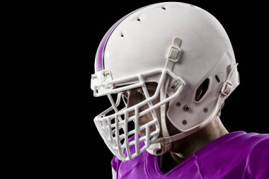 Futbolcu pembe üniforma ile