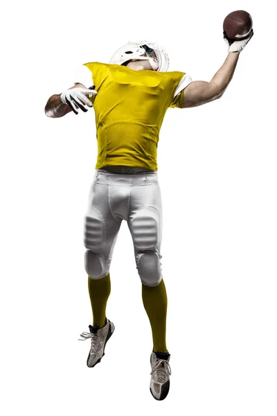 Παίκτης ποδοσφαίρου με κίτρινο στολή — Φωτογραφία Αρχείου