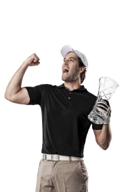 Golf oyuncu siyah gömlekli