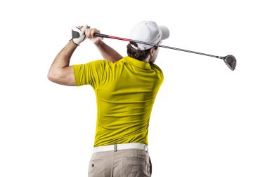Golf oyuncu sarı gömlekli