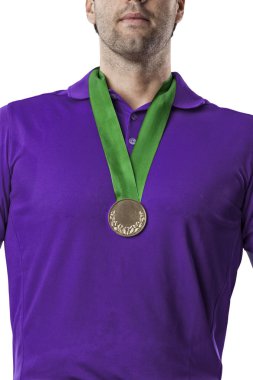 Golf oyuncu mor bir gömlek