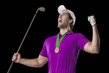 Pembe gömlekli Golf oyuncu