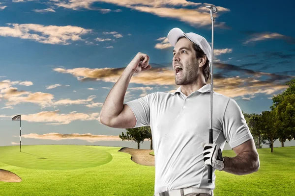 Golf oyuncu Beyaz gömlekli