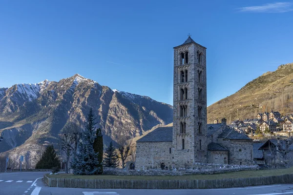 Igreja românica em Boi . — Fotografia de Stock