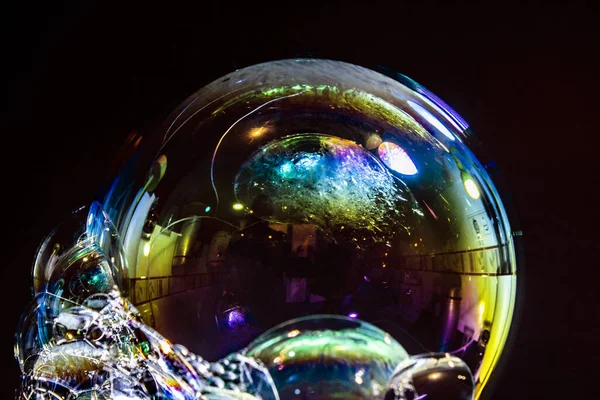 Макрофото Мыльного Пузыря Черном Фоне — стоковое фото