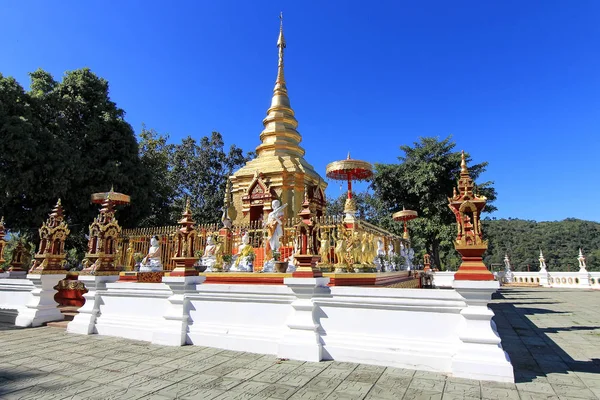 Wat Phra That Doi Wao (Храм Черного Скорпиона) ) — стоковое фото