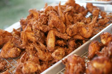 Kızarmış tavuk kadar kapalı