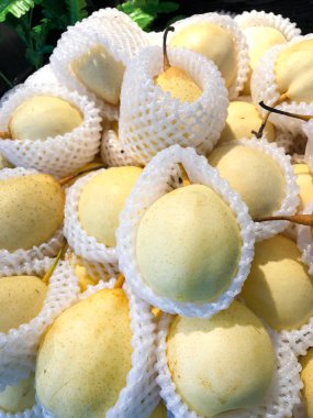 İçinde belgili tanımlık çarşı taze armut kadar kapalı