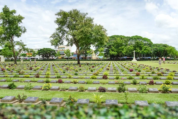 Kanchanaburi savaş mezarlığı Kanchanaburi, Tayland (mezarlık)