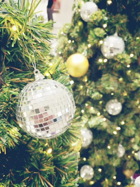 Árbol Navidad Decorado Para Celebración Temporada Invierno —  Fotos de Stock