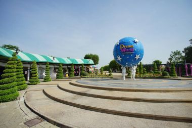 Eğlenceli görünümü içinde park adlandırılmış hayal dünyası Pathum Thani, T