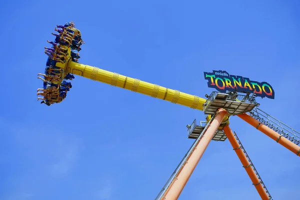 Vista interior do parque divertido chamado Dream World em Pathum Thani, T — Fotografia de Stock