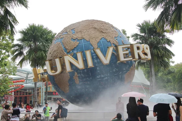 Universal Studios Сінгапур є в Сентоса, Сінгапур. Це один o — стокове фото