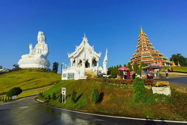 Socha Kuan-jin, kaple a čínský styl pagoda ve Wat Huay pla Royalty Free Stock Obrázky