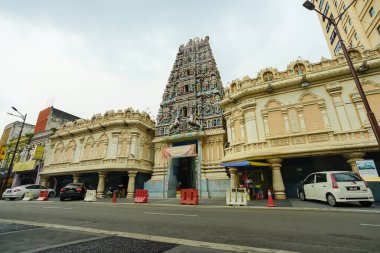 Kuala Lumpur 'da Sri Maha adında güzel bir Hindu tapınağı..