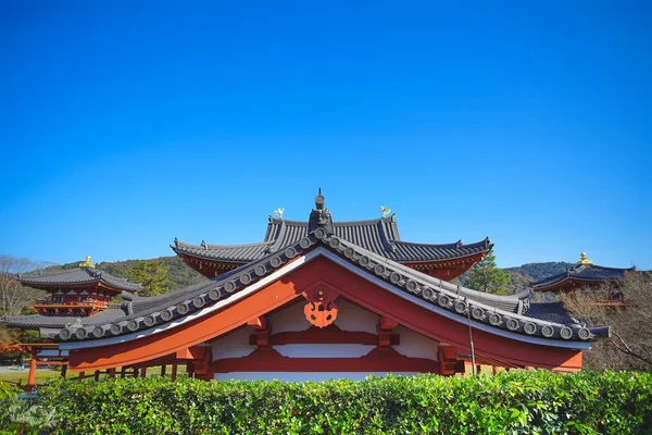 De beroemde Phoenix Hall of Hoodo Hall in Byodoin tempel. — Stockfoto