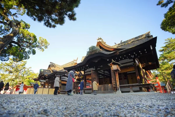 Tacksam scen i Sumiyoshi Taisha helgedom, Osaka stad, Japan. — Stockfoto