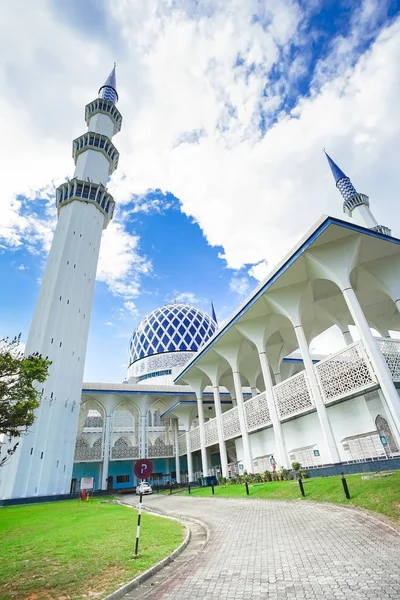 Piękny sułtan Masjid Salahuddin Abdul Aziz Shah. — Zdjęcie stockowe