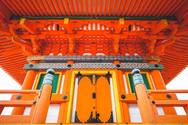 Ιαπωνική αρχιτεκτονική στο ναό Kiyomizu-dera — Φωτογραφία Αρχείου
