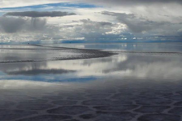 Salar Uyuni Zaplavil Déšť Bolívie Mračna Odrážela Vodě Salar Uyuni — Stock fotografie