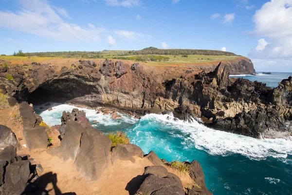 Eine Bucht Mit Ana Kai Tangata Höhle Der Küste Der — Stockfoto