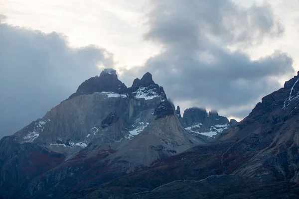 Vista Atardecer Del Paisaje Las Montañas Torres Del Paine Otoño — Foto de Stock